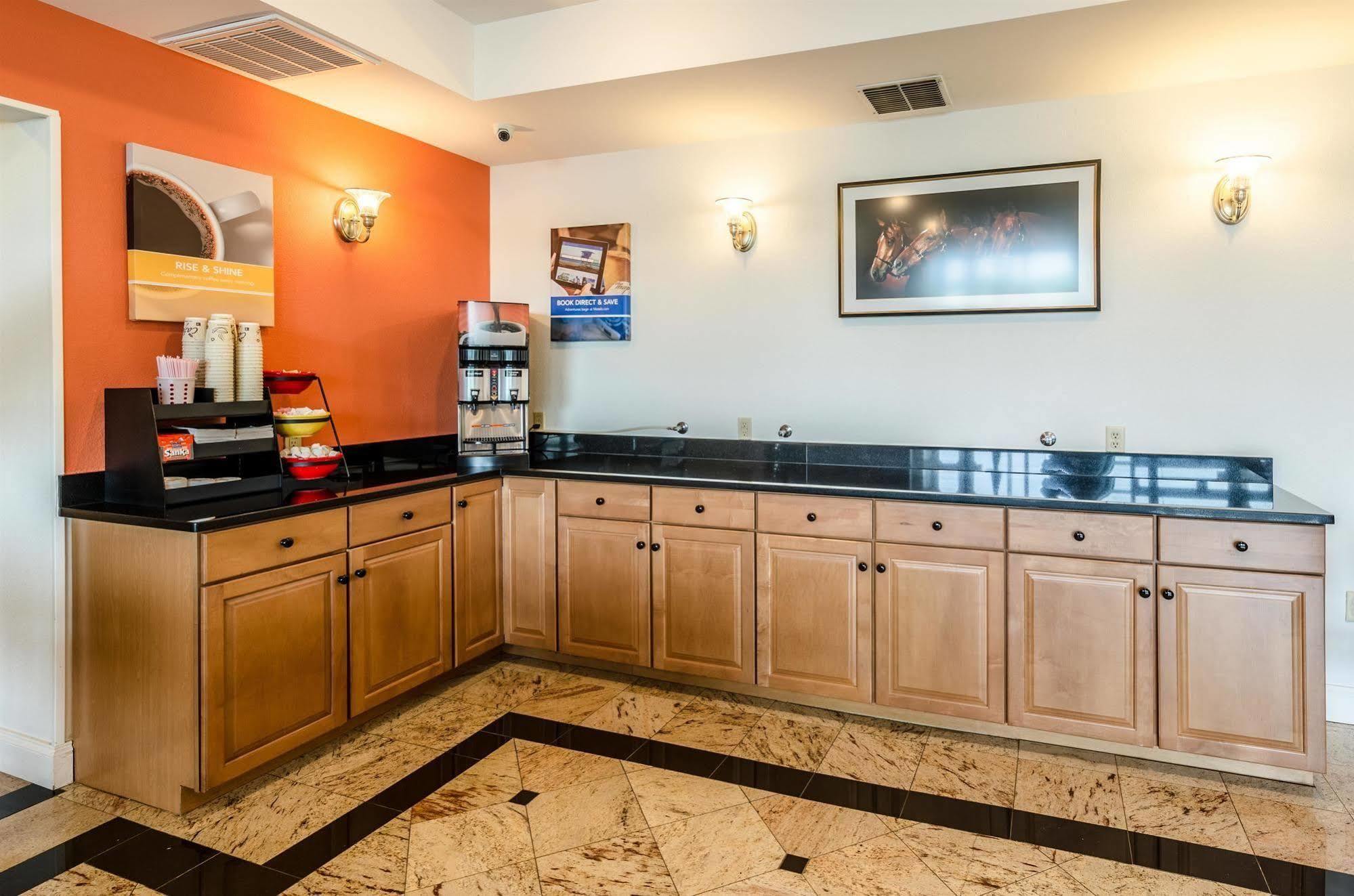Motel 6-Lexington, Va エクステリア 写真